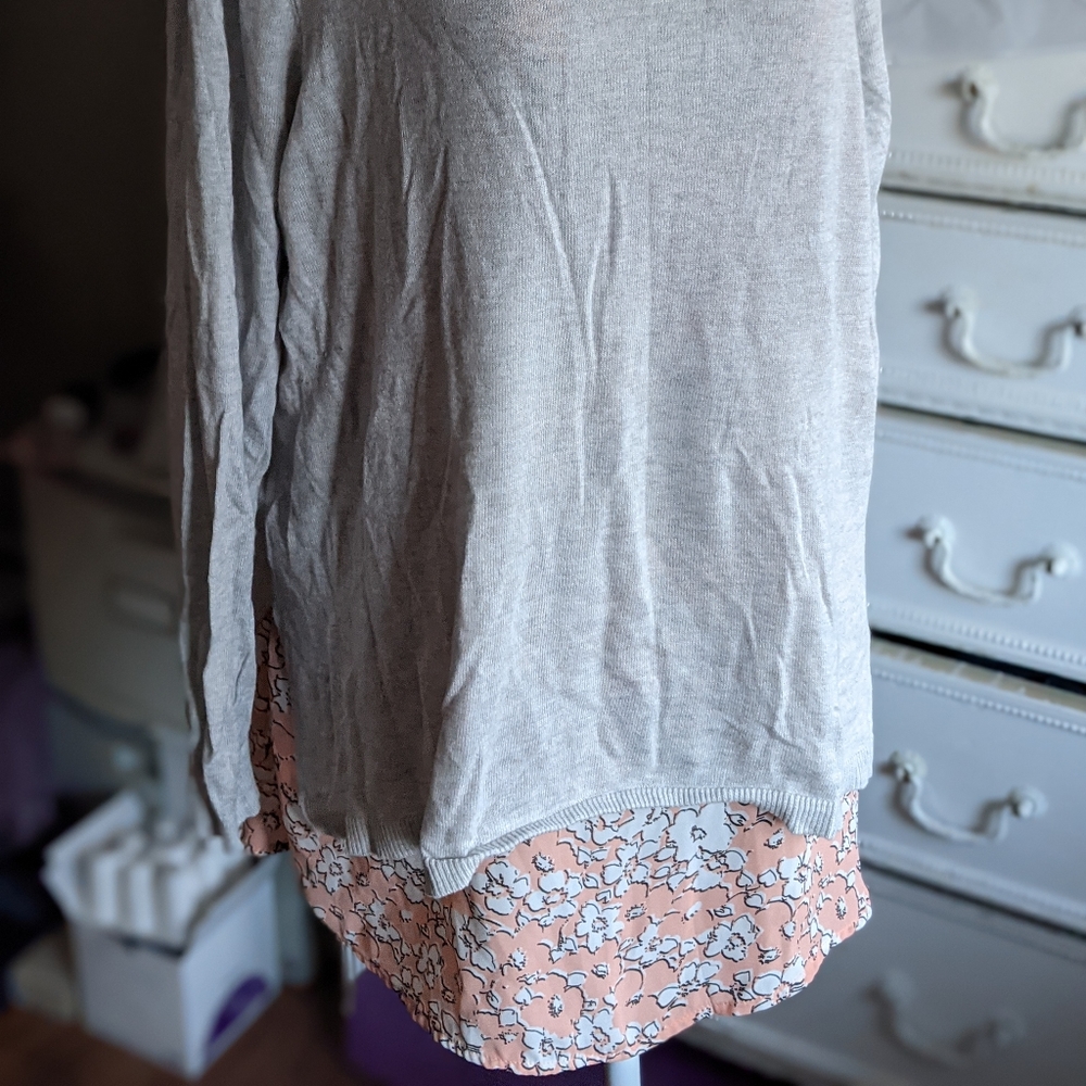 NWOT. Roz&Ali XL sweater and attached tank - Picture 6 of 7
